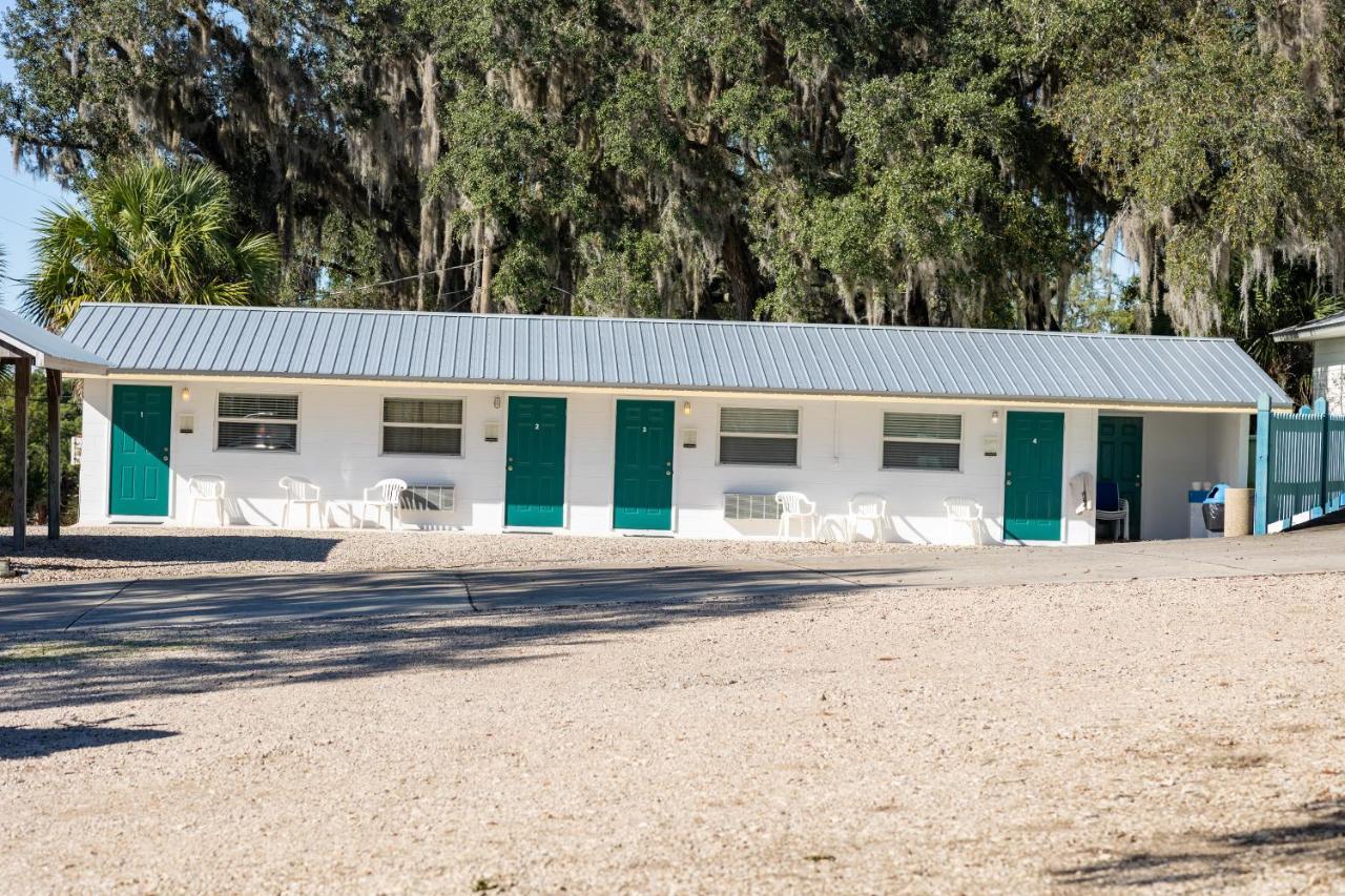 Steinhatchee River Inn And Marina Kültér fotó