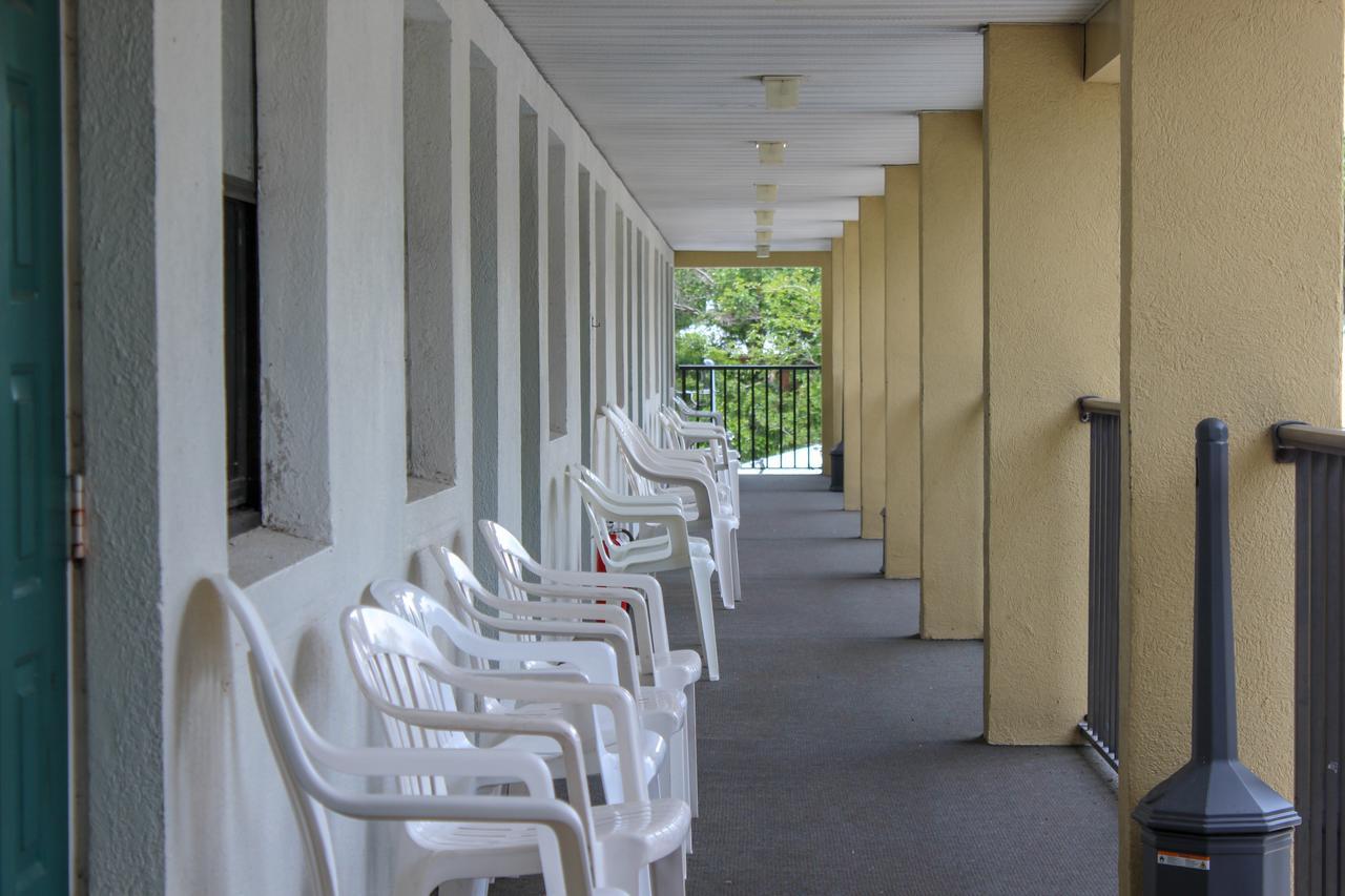 Steinhatchee River Inn And Marina Kültér fotó